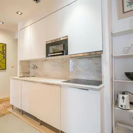Apartman Sunny In Baixa Center Of